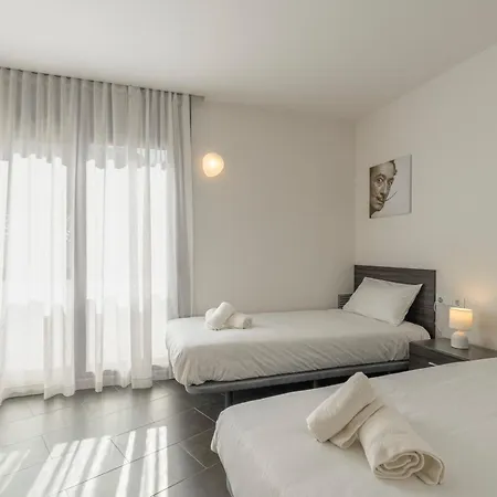 Atico Primera Linea Playa Canyelles * Росас